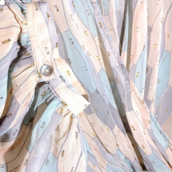 Lovestitch Hi-Lo Pastel with Metallic Thread Blouse Size Large (loose fitting) - Picture 4 of 15